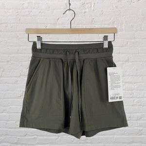 NWT Lululemon 2024 Dance Studio High-Rise Short 3.5" - Army Green